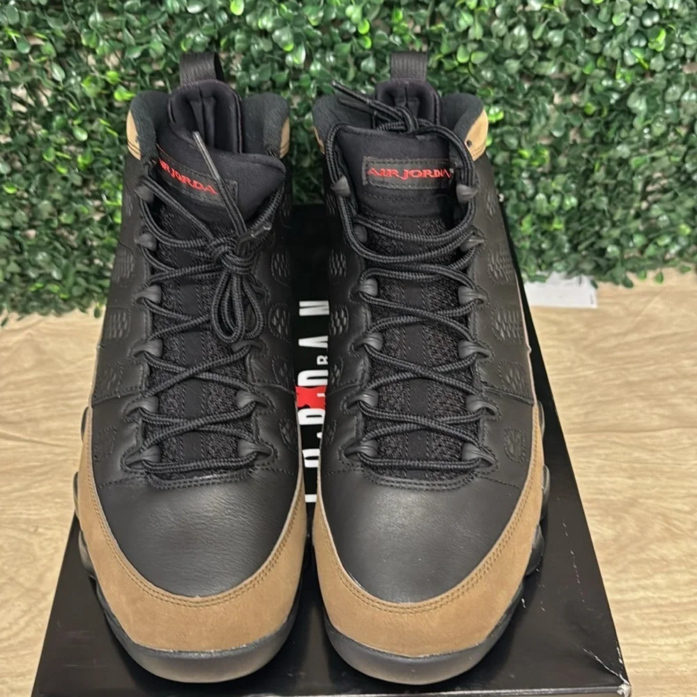 Jordan 9 Retro - M11
